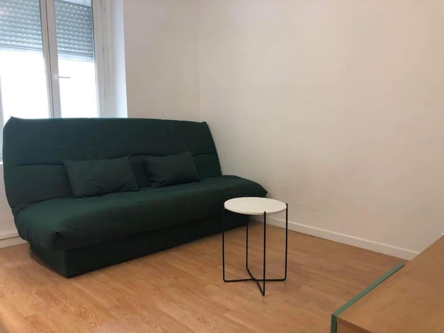 Studio Confortable Pres De Paris Apartment Villejuif Luaran gambar